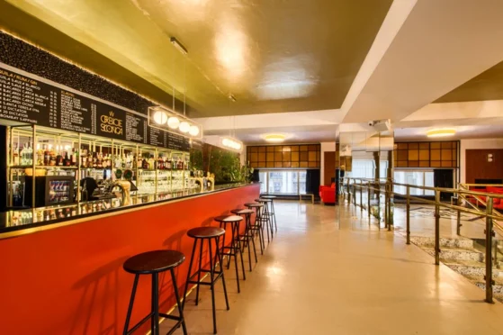 W Orbicie Slonca Warszawa sala pietro