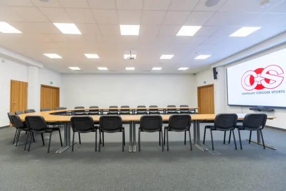 Sala konferencyjna B - ustawienie biznesowe U