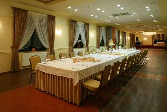 HOTEL ZAWIERCIE - zdjęcie 1