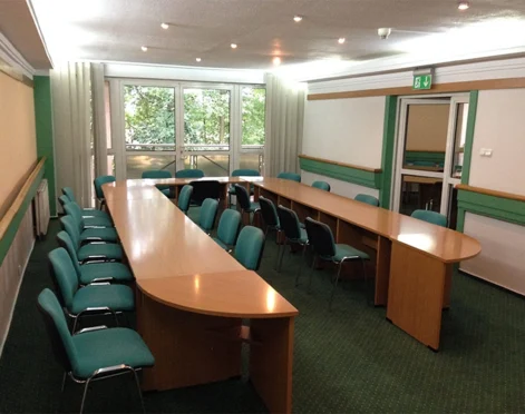 Hotel Dobieszków - zdjęcie 1