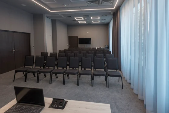 Hampton by Hilton Poznan Old Town - zdjęcie 1