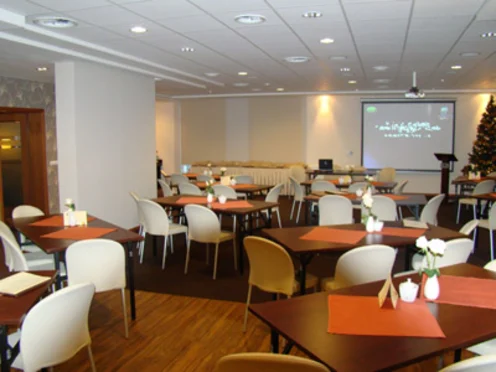 Hotel Kuracyjny - zdjęcie 1