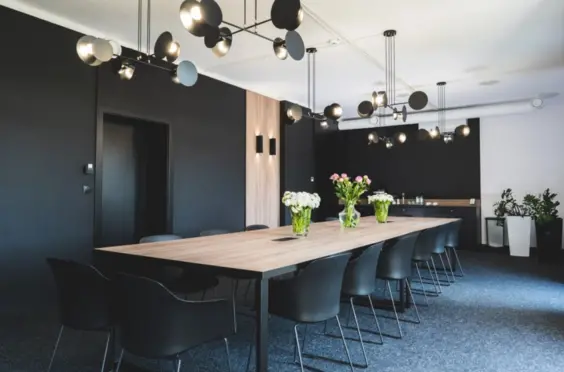 Vanta Business Center - zdjęcie 1