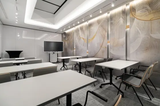 Wings Plaza - zdjęcie 2