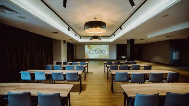 Hotel Evva Business & Wellness - zdjęcie 1
