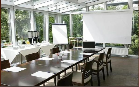 Hotel Azyl - zdjęcie 1