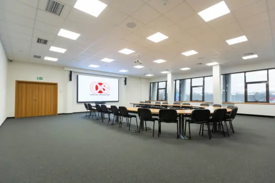 Sala konferencyjna B - ustawienie biznesowe U