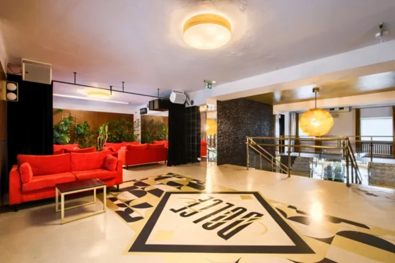 W Orbicie Slonca Warszawa sala pietro