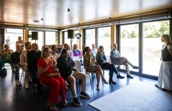 MIEJSCE - zdjęcie 1