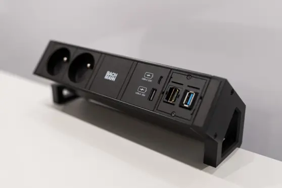 Wings Plaza - zdjęcie 9