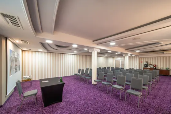 Lord Hotel Warsaw Airport - photo 1