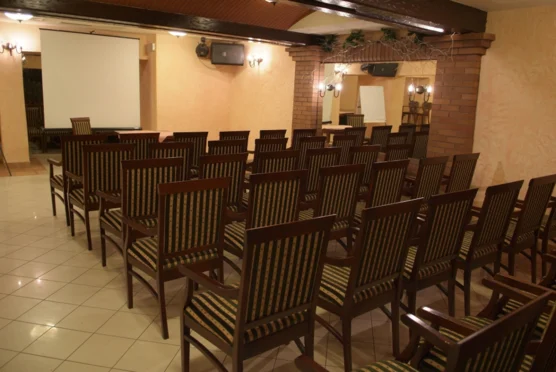 Hotel Hubertus Rzeszów - zdjęcie 1