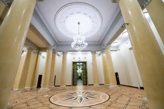 Pałac Kultury i Nauki (PKIN) - zdjęcie 1