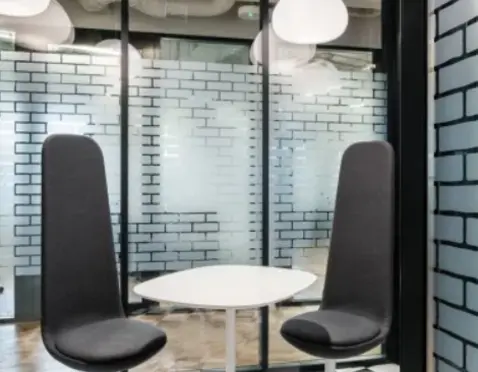 Brain Embassy Konstruktorska 11 - zdjęcie 1