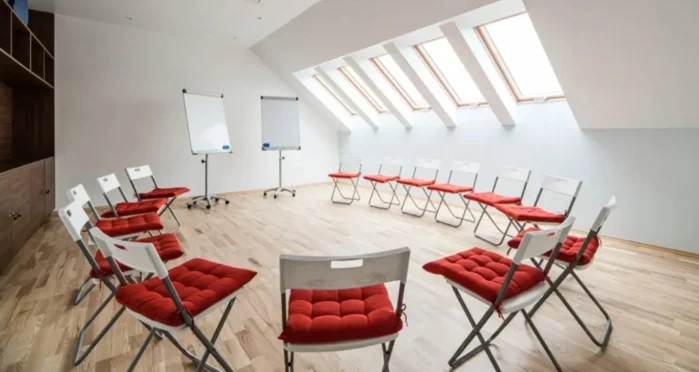 Centrum Rozwoju Golden Mean - OBIEKT ZAMKNIĘTY - zdjęcie 1