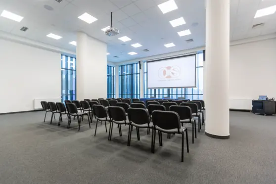 Sala konferencyjna C - ustawienie kinowe