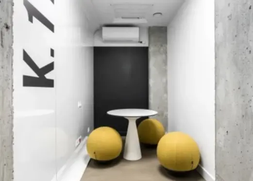 Brain Embassy Konstruktorska 11 - zdjęcie 1