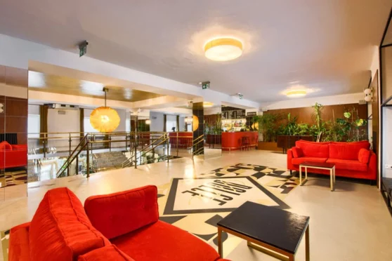 W Orbicie Slonca Warszawa sala pietro