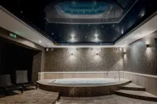 Pałac Poledno Bukowiec jacuzzi 12 os.