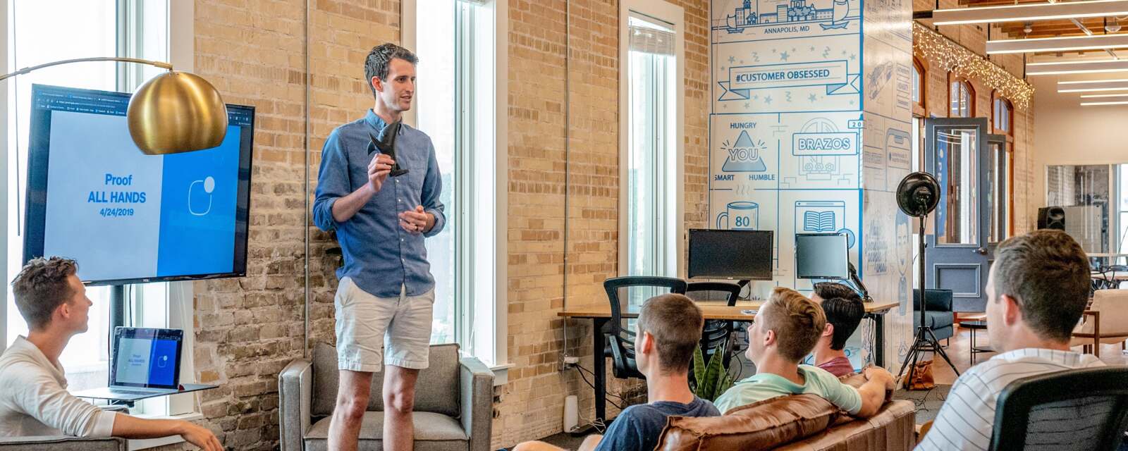 Konferencja prasowa - gdzie zorganizować briefing prasowy?