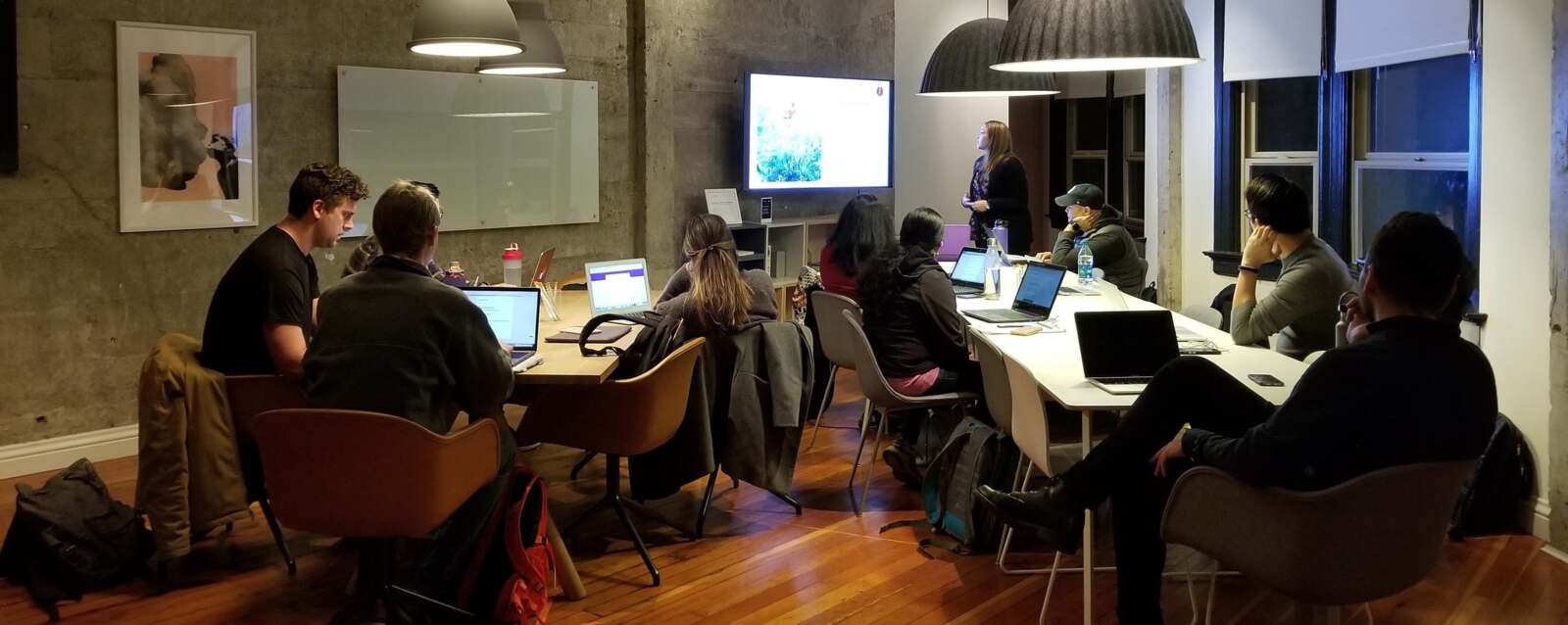 Sale komputerowe - gdzie zorganizować kurs komputerowy?