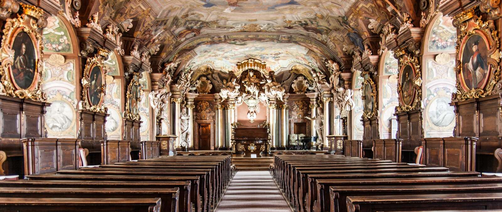 Obiekty konferencyjne: uczelnie