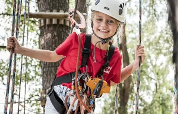 PARK LINOWY PODNIEBNY CYRK