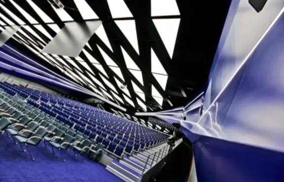 Kompleksowa obsługa w organizacji kongresów, konferencji, eventów i wydarzeń kulturalno-sportowych.