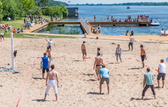Prywatna plaża nad Jeziorem Zegrzyńskim Hotel Windsor****