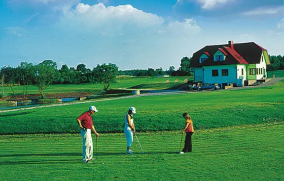 Akademia Golfa "Gołębiewski"