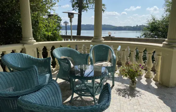 Romantyczna altana nad jeziorem Czos