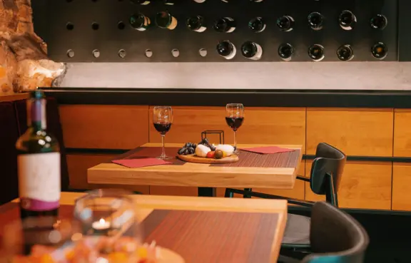 Schoeps Residence Poznań winebar