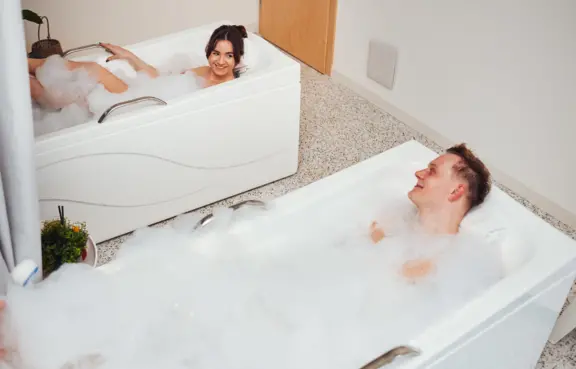 Wanny do kąpieli z hydromasażem