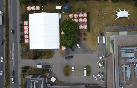 Teren Zielony z parkingiem