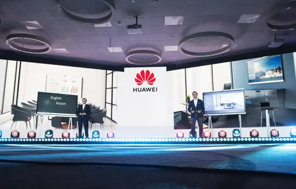 Studio Online Bespoke Novotel Airport Warszawa