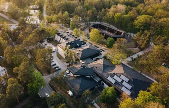 Eva Park Life&SPA - tężnia solankowa w parku zdrojowym
