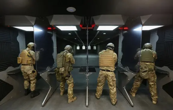 Tuż obok studia znajduje się najnowocześniejsza strzelnica w Polsce