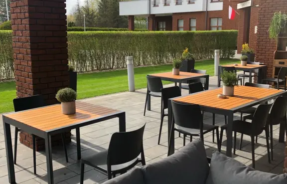 Strefa snack&talk - pergola i taras słoneczny