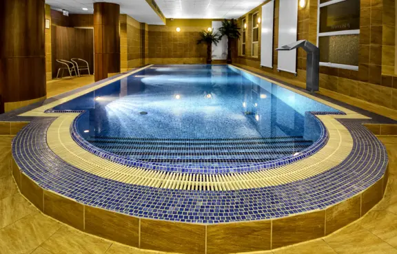 Basen  Grand Royal Hotel