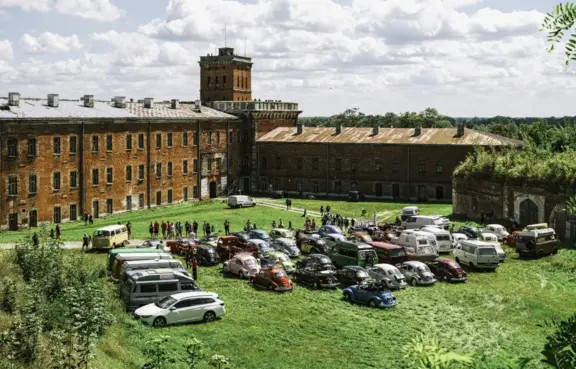 Polana przy Wieży Czerwonej