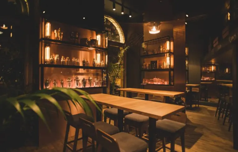 The Roots Bar & More Warszawa