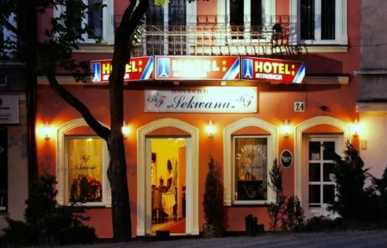 Hotel Restauracja Sekwana - photo 1