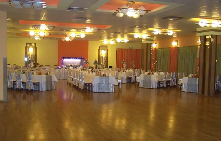 Hotel Cold - OBIEKT ZAMKNIĘTY - zdjęcie 1