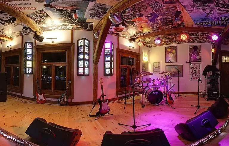 Szkoła 69 Music Club And Restaurant - OBIEKT ZAMKNIĘTY - zdjęcie 1