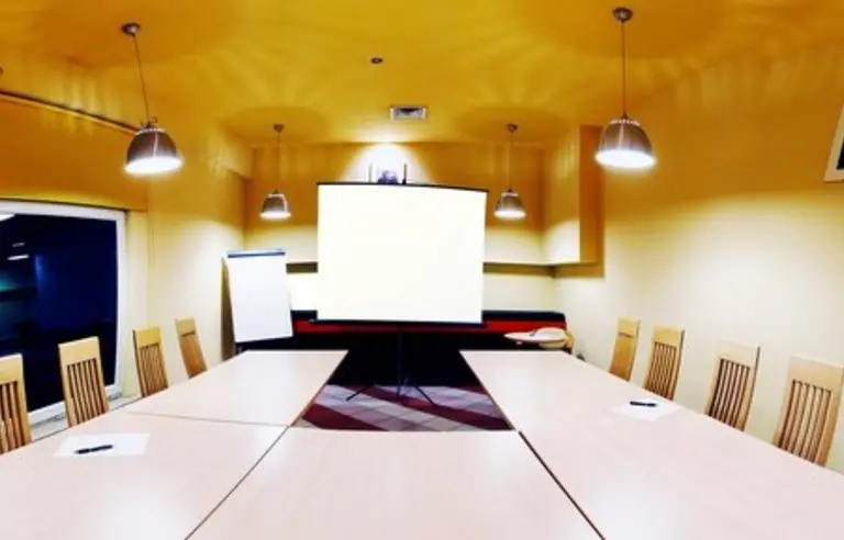 Hotel Graniczny - OBIEKT ZAMKNIĘTY - zdjęcie 1