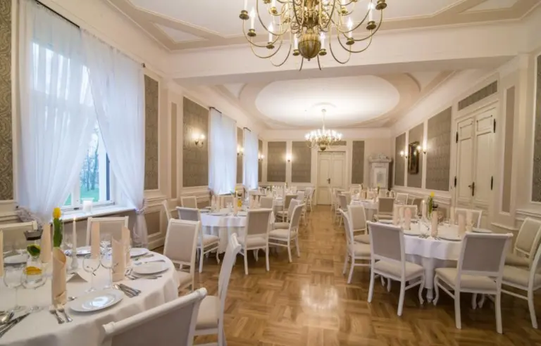 Pałac w Orli - zdjęcie 1