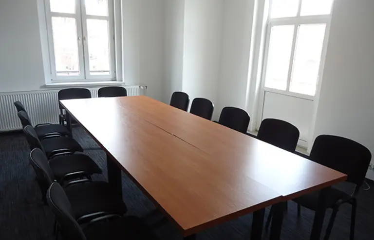 Centrum Biurowo-Konferencyjne Powstańców Śląskich 3 - photo 1