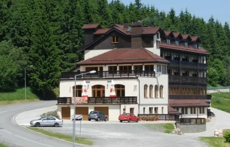 Hotel Zieleniec - zdjęcie 1
