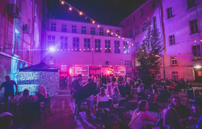 TAMA KLUB - zdjęcie 1