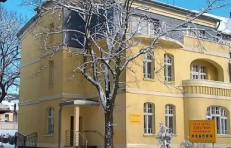 Żółty Domek - photo 1